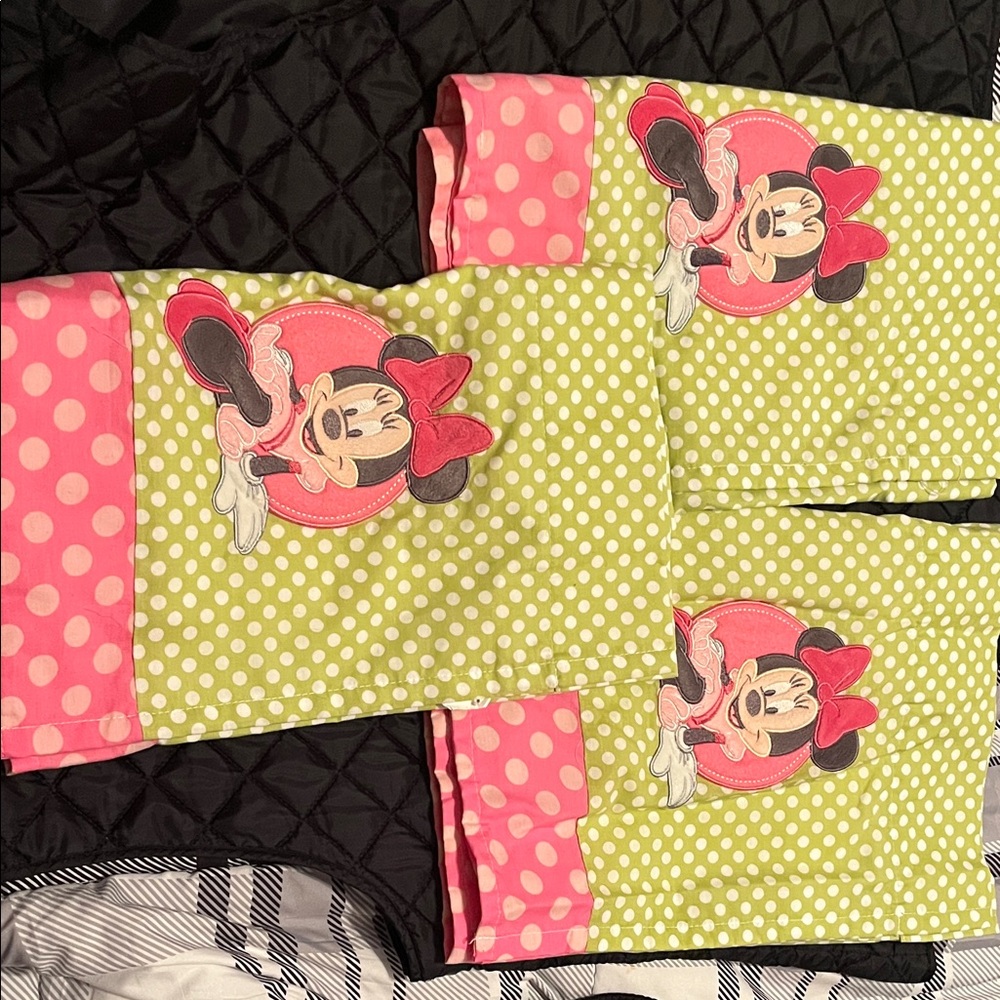 Disney Baby Minnie Mouse Valance. Set of 3.